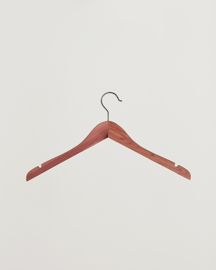 Herren | Exklusiv bei Care of Carl | Care with Carl | 2-Pack Cedar Wood Shirt Hangers