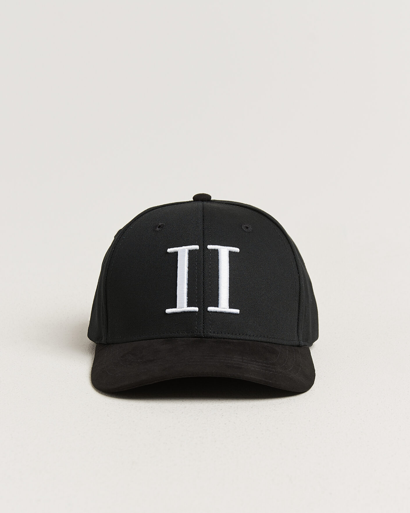 Herren | Les Deux Baseball Cap Suede II Black/White | LES DEUX | Baseball Cap Suede II Black/White