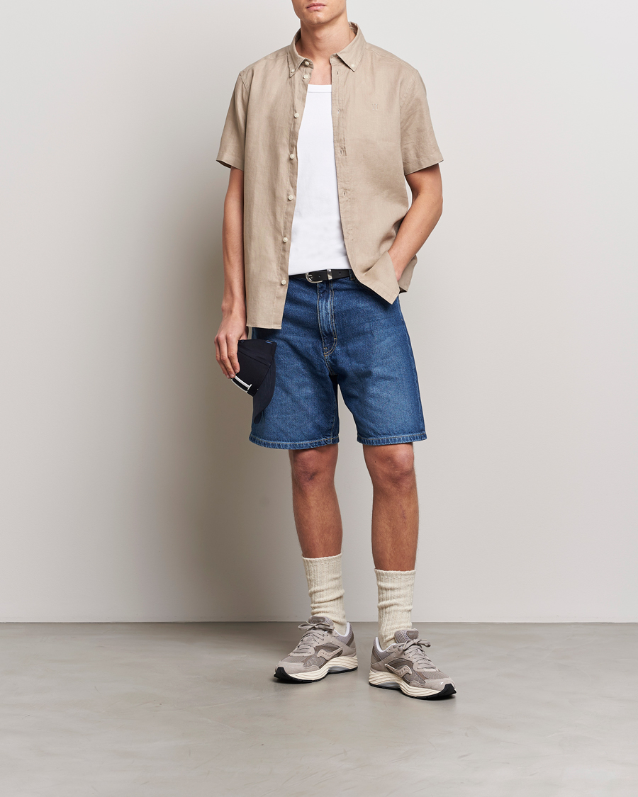 Herren | Hemden | LES DEUX | Kris Short Sleeve Linen Shirt Dark Sand