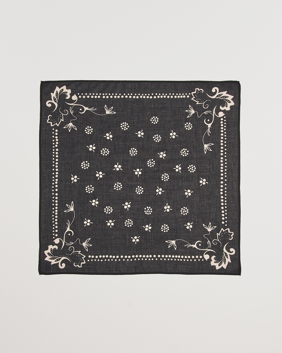 Herren | Nudie Jeans Ingrid Ornament Bandana Black | Nudie Jeans | Ingrid Ornament Bandana Black