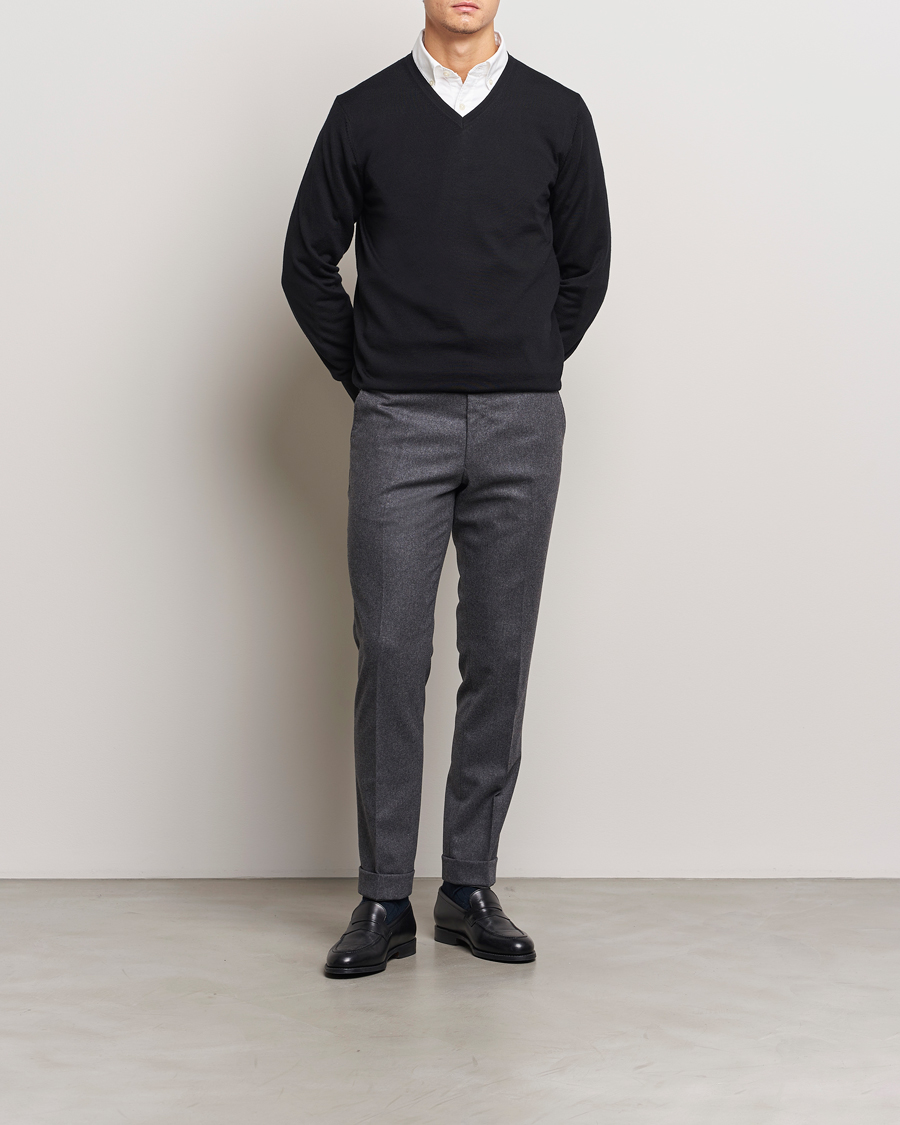 Herren | Pullover | Charles Tyrwhitt | Pure Merino V-Neck Jumper Black