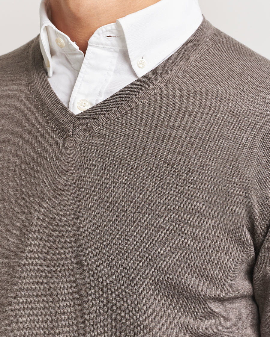 Herren | Pullover | Charles Tyrwhitt | Pure Merino V-Neck Jumper Mocha