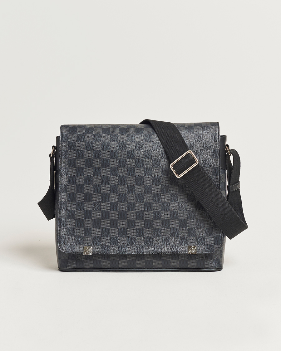 Louis Vuitton Pre-Owned District PM Messenger Bag Damier Graphite bei Care