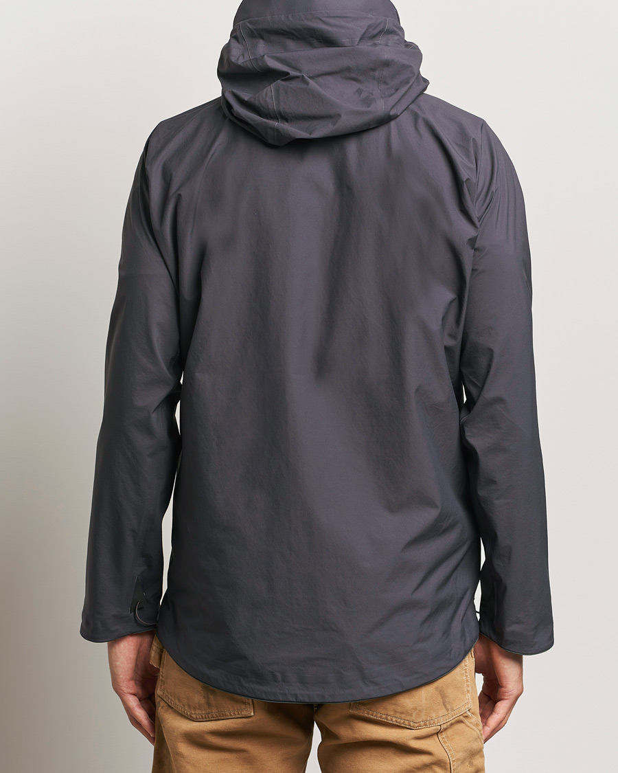 Herren | Jacken | Klättermusen | Asynja Lightweight Waterproof Jacket Raven