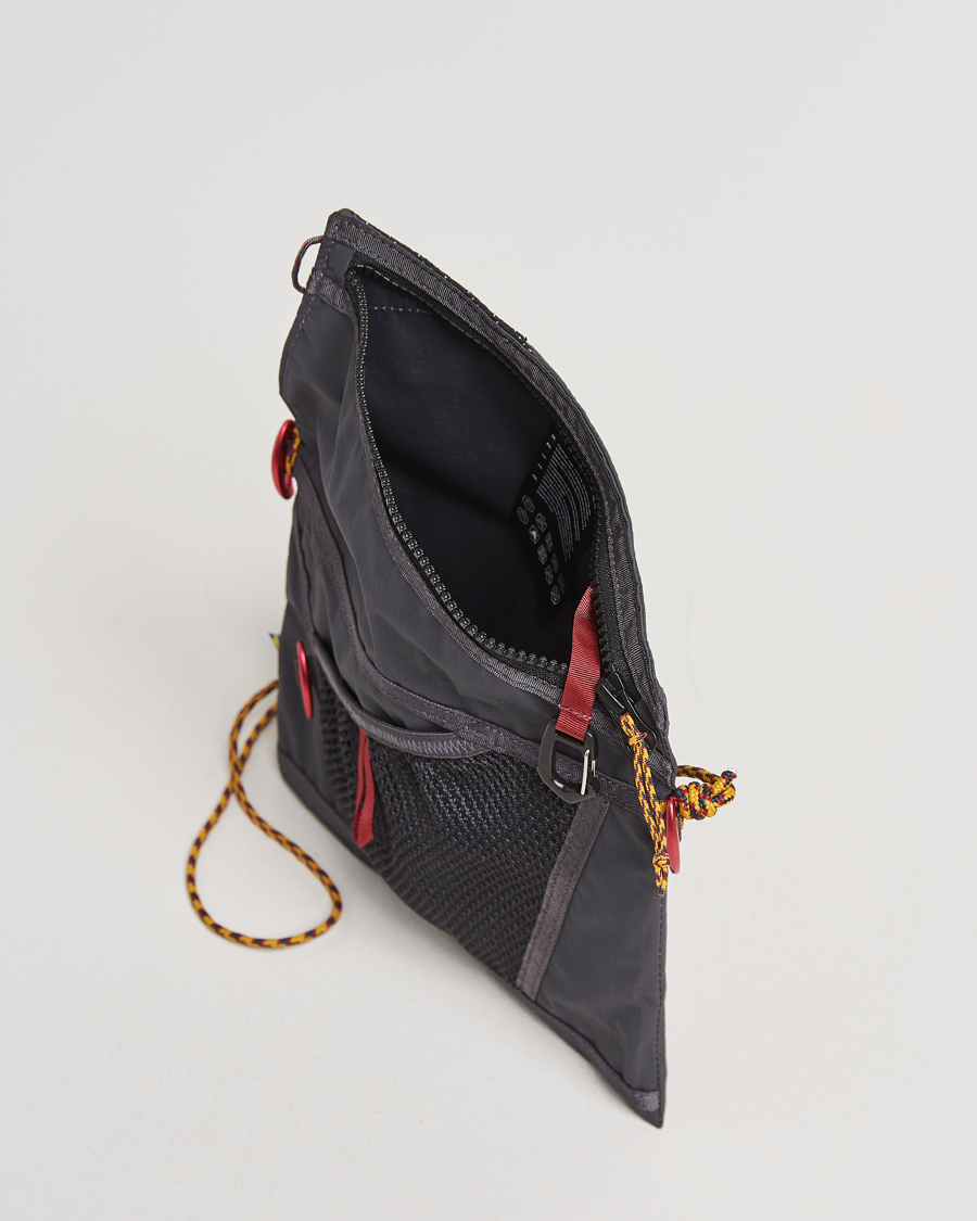 Herren | Klättermusen Hrid 1,5L Accessory Bag Raven | Klättermusen | Hrid 1,5L Accessory Bag Raven