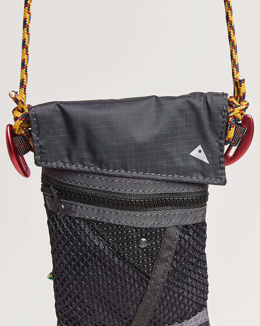 Herren | Klättermusen Algir Lanyard Pocket Bag Raven | Klättermusen | Algir Lanyard Pocket Bag Raven
