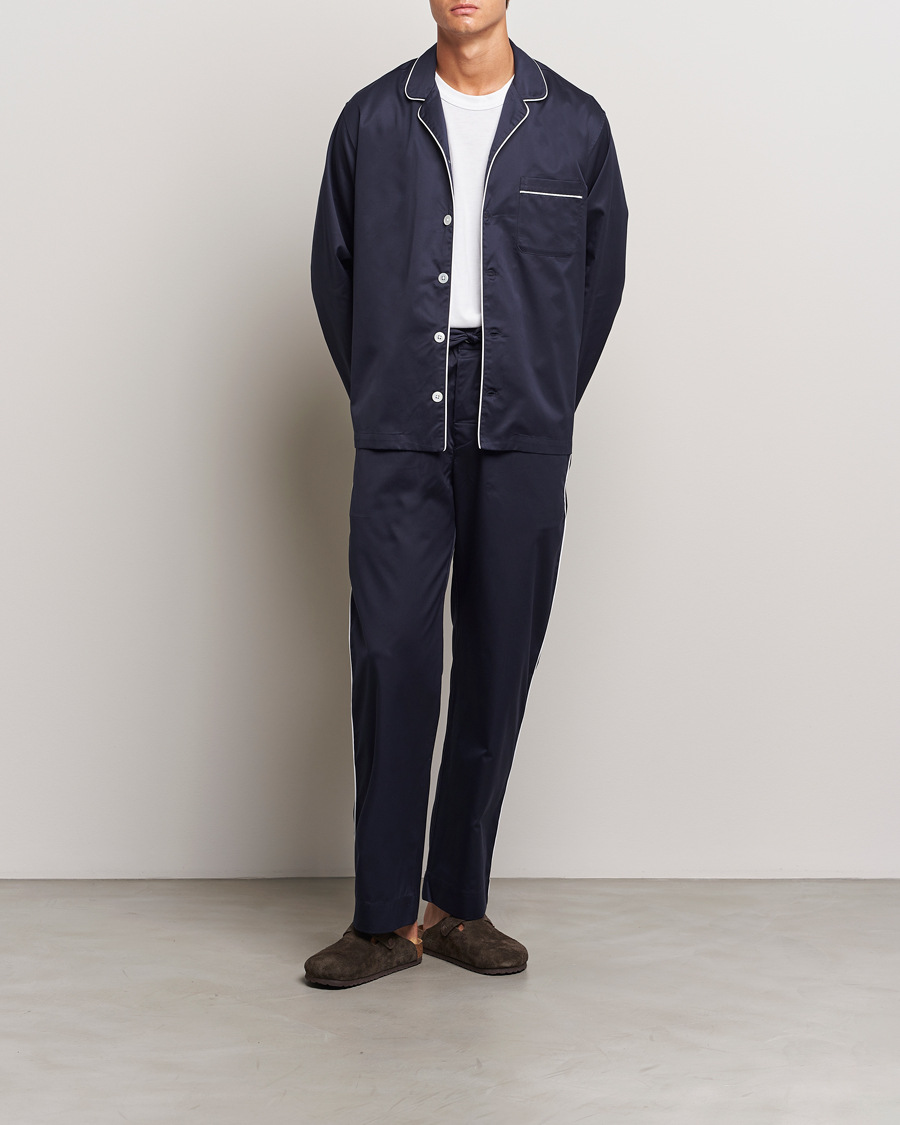 Herren | Tekla Sateen Pyjama Shirt Chelsea Navy | Tekla | Sateen Pyjama Shirt Chelsea Navy