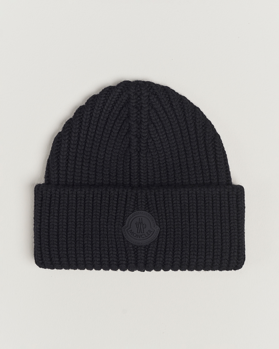 Herren | Moncler Tonal Logo Beanie Black | Moncler | Tonal Logo Beanie Black