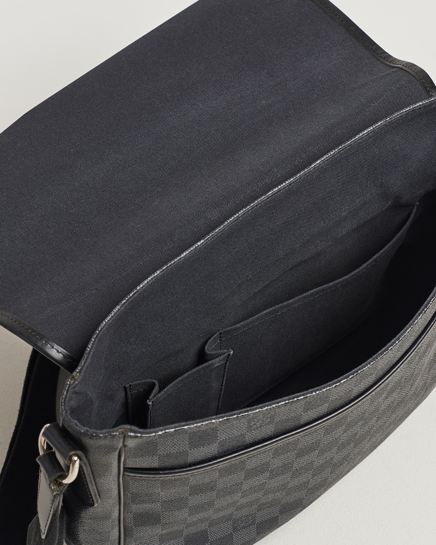 Herren | Louis Vuitton Pre-Owned Daniel MM Shoulder Bag Damier Graphite | Louis Vuitton Pre-Owned | Daniel MM Shoulder Bag Damier Graphite