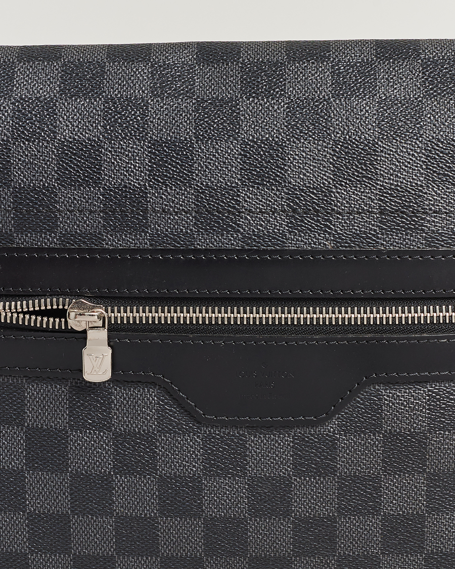 Herren | Louis Vuitton Pre-Owned Daniel MM Shoulder Bag Damier Graphite | Louis Vuitton Pre-Owned | Daniel MM Shoulder Bag Damier Graphite