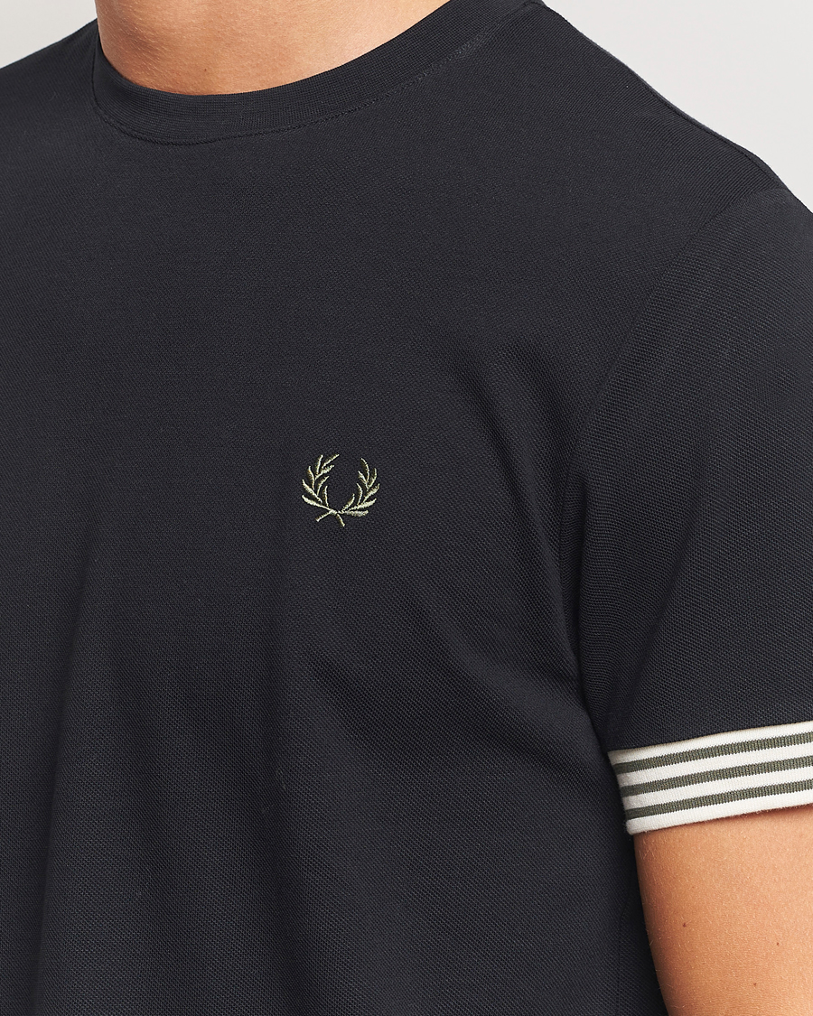 Herren | T-Shirts | Fred Perry | Striped Cuff Crew Neck T-Shirt Black