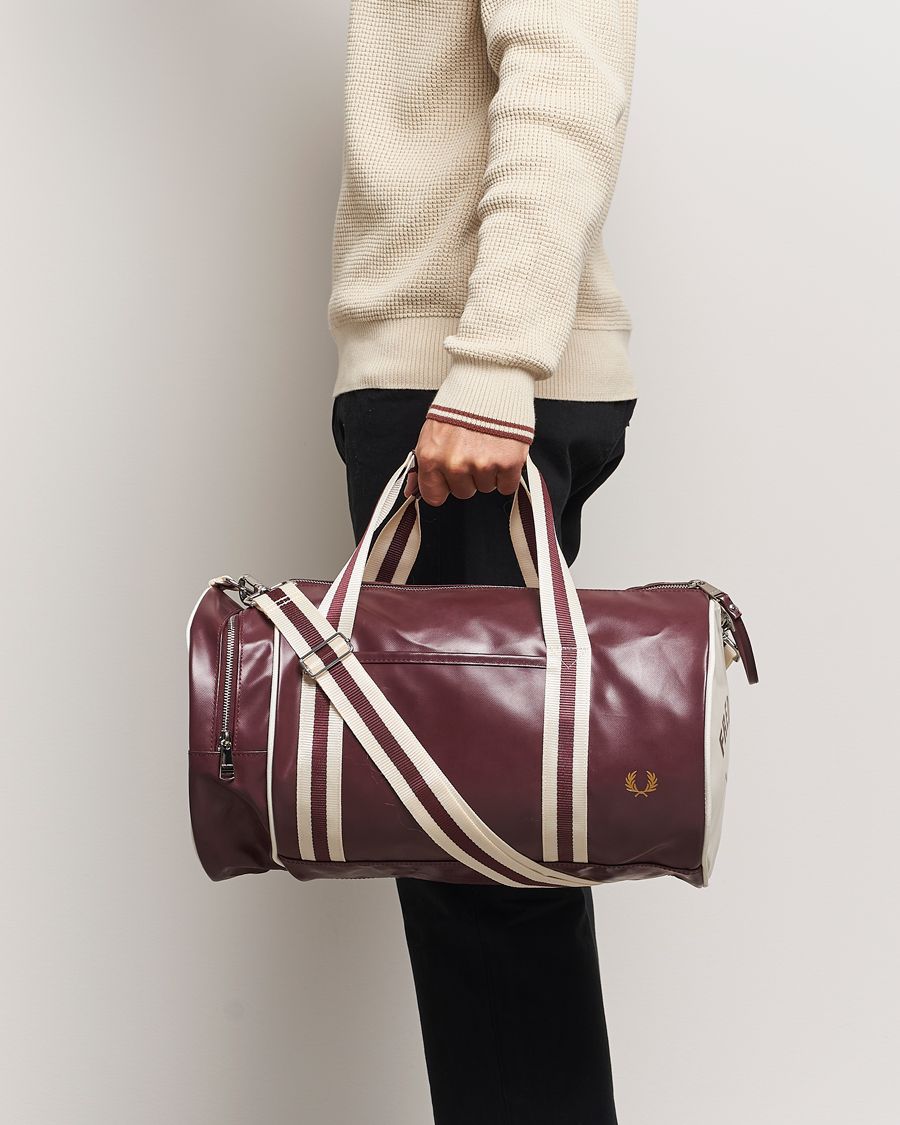Herren | Taschen | Fred Perry | Fred PerryClassic Barrel BagOxblood/Ecru