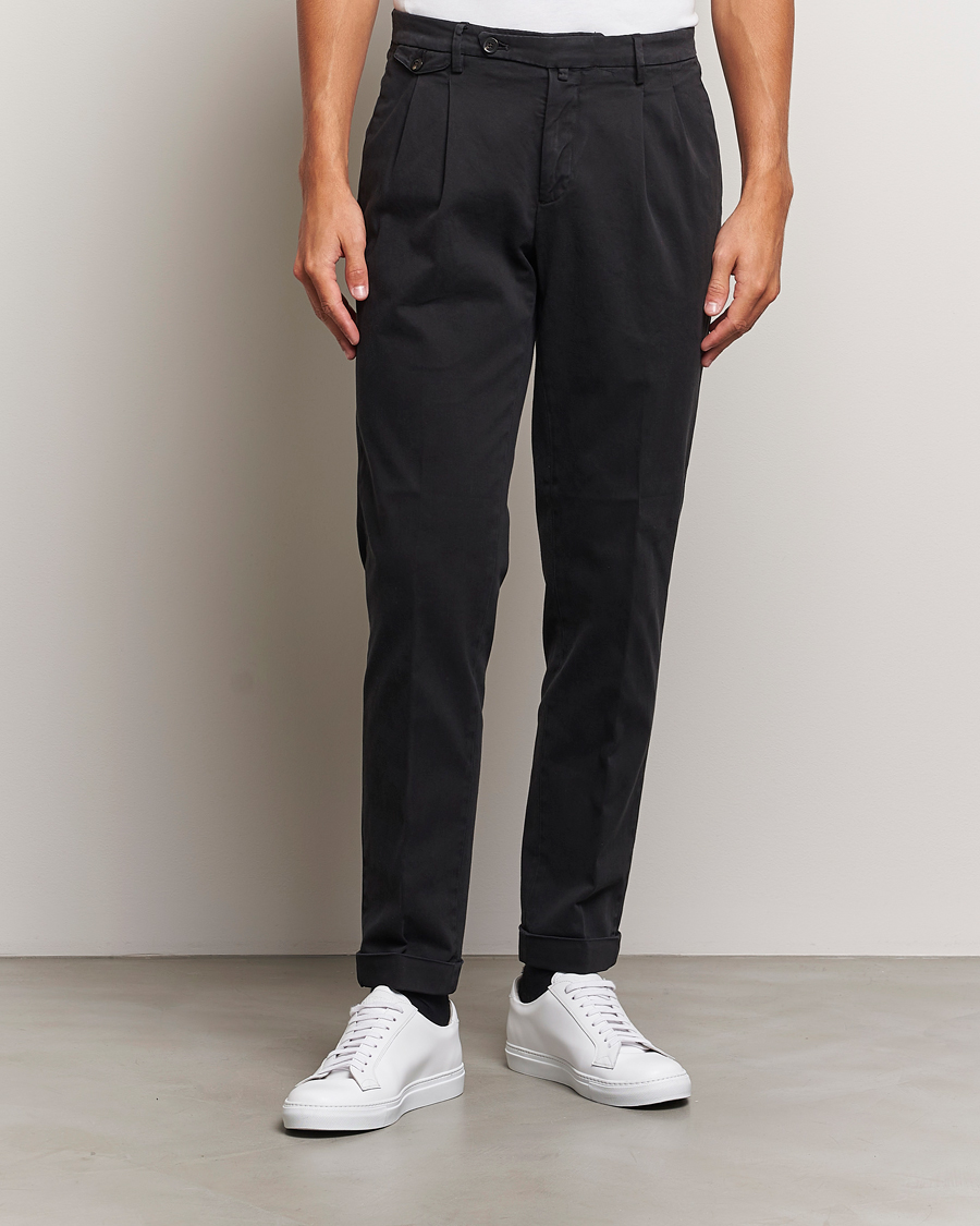 Herren | Hosen | Briglia 1949 | Easy Fit Pleated Cotton Stretch Chino Black