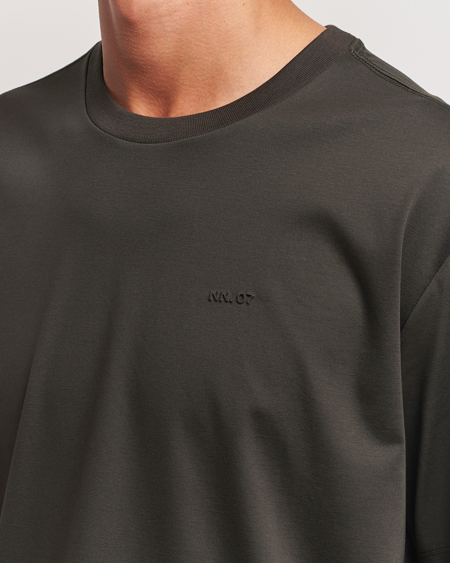 Herren | T-Shirts | NN07 | Nat Logo Mercerized Crew Neck T-Shirt Dark Army