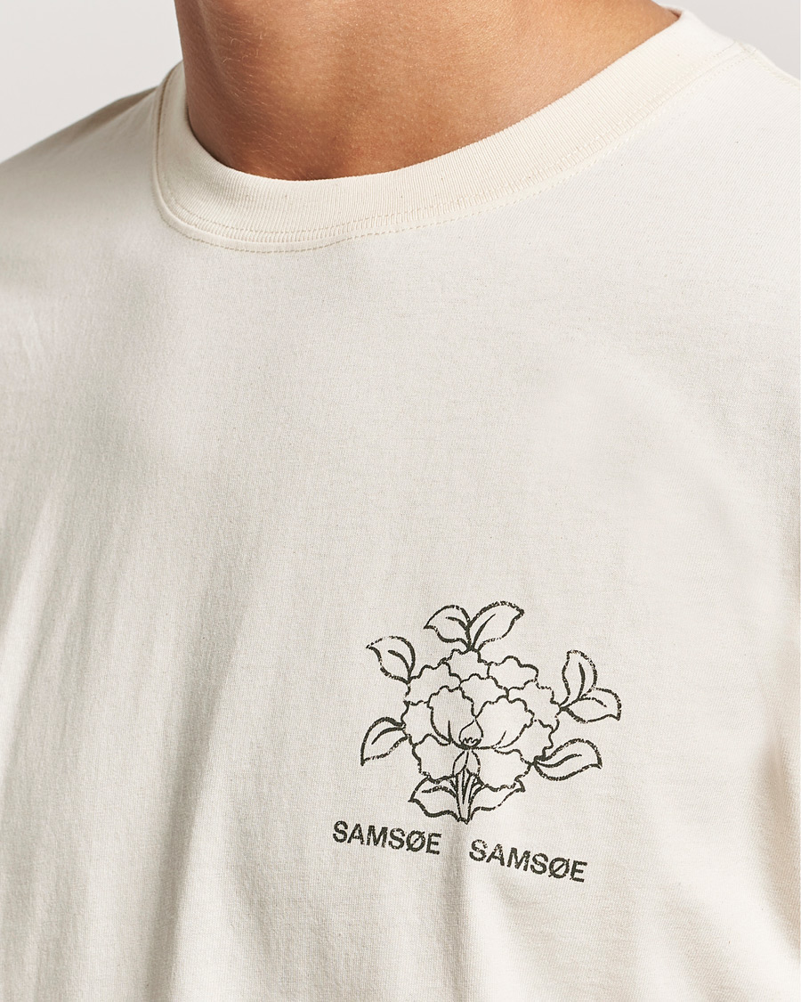 Herren | T-Shirts | Samsøe Samsøe | Poetry Printed T-Shirt Neutral Lotus