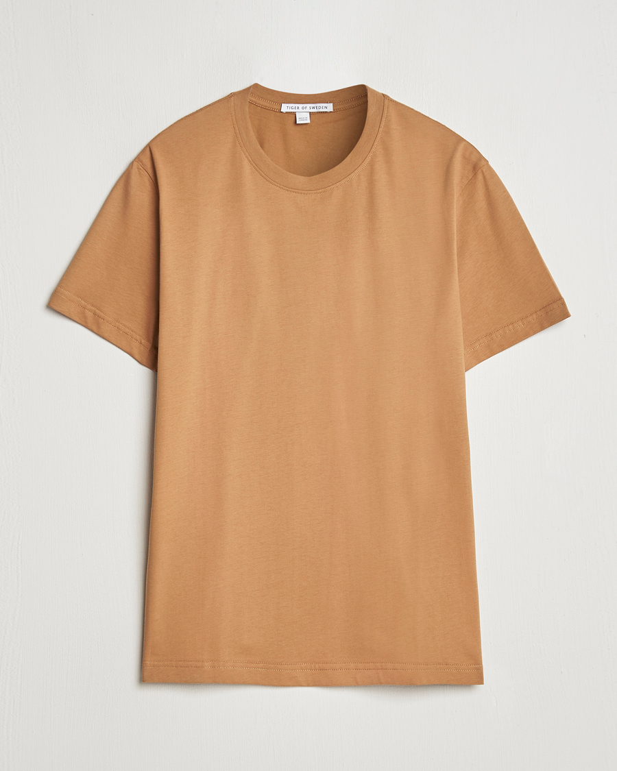 Herren | T-Shirts | Tiger of Sweden | Dillan Crew Neck T-Shirt Warm Forest