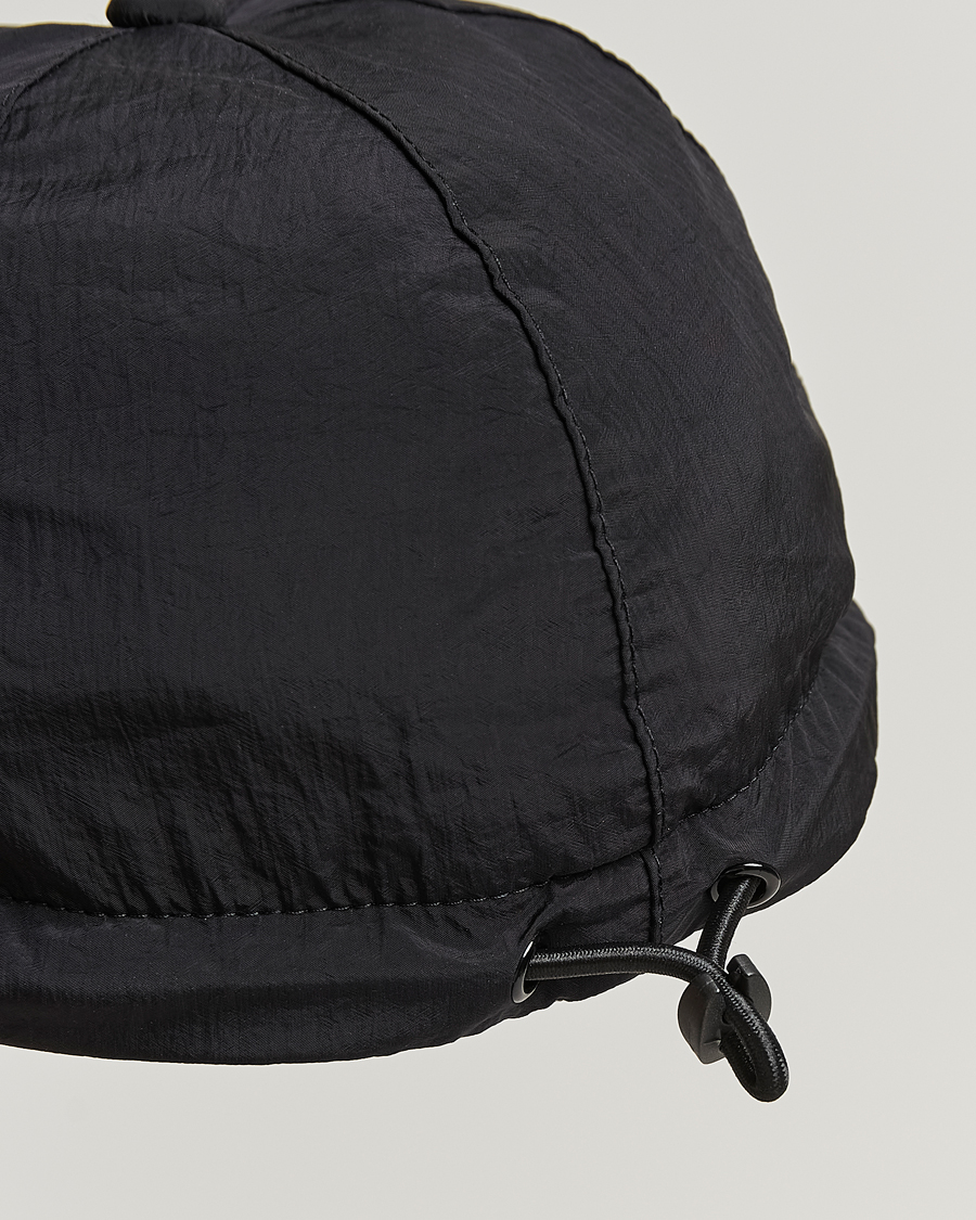 Herren | Stone Island Nylon Metal Logo Cap Black | Stone Island | Nylon Metal Logo Cap Black