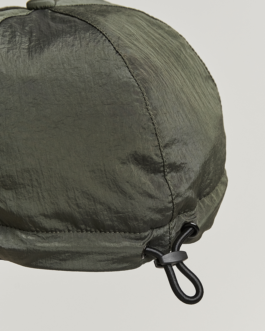 Herren | Stone Island Nylon Metal Logo Cap Musk | Stone Island | Nylon Metal Logo Cap Musk