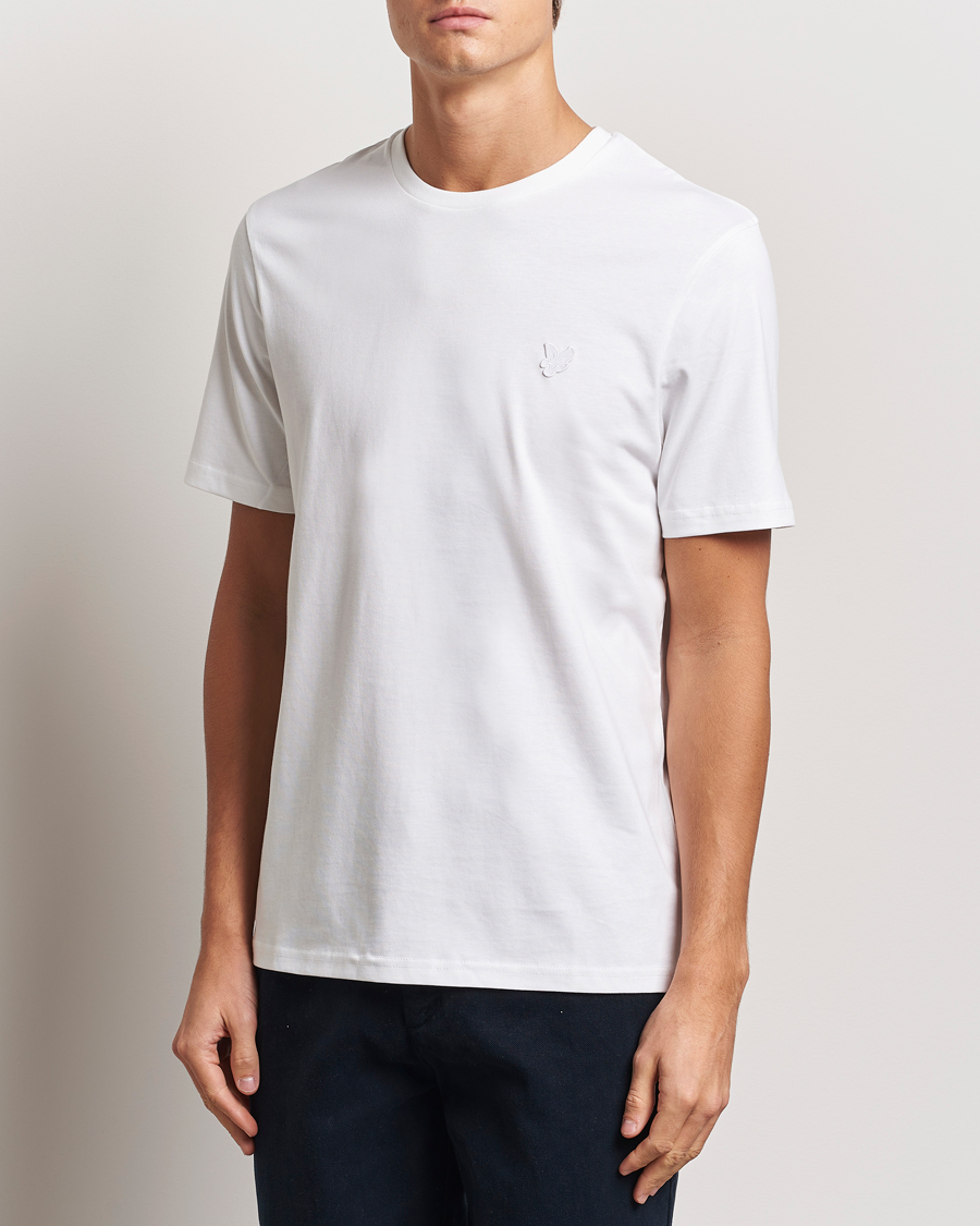 Herren | T-Shirts | Lyle & Scott | Tonal Eagle Crew Neck T-Shirt White