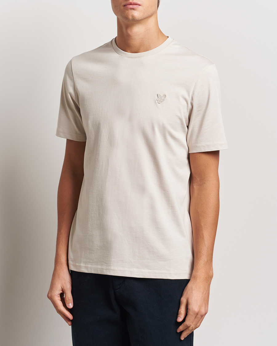 Herren | T-Shirts | Lyle & Scott | Tonal Eagle Crew Neck T-Shirt Cove
