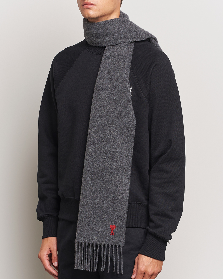 Herren | AMI Heart Logo Scarf Dark Grey | AMI | Heart Logo Scarf Dark Grey