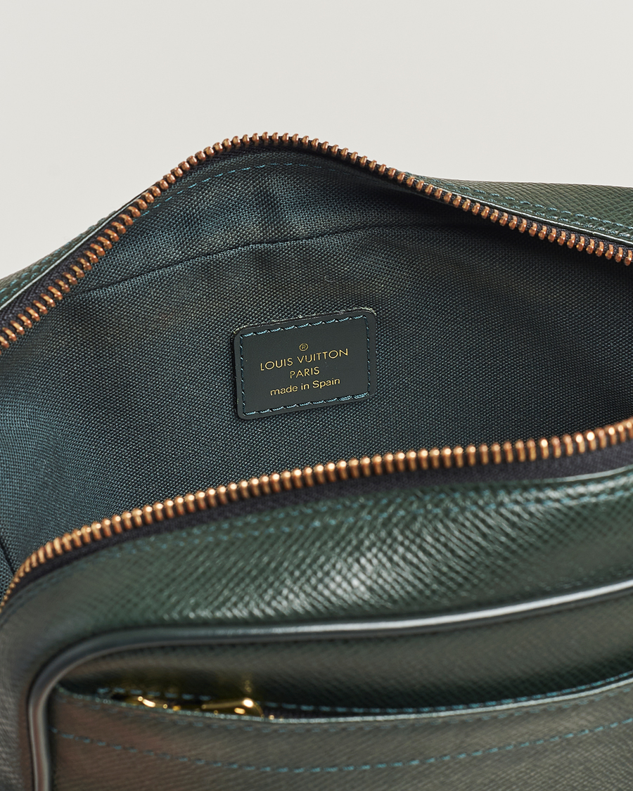 Herren | Louis Vuitton Pre-Owned Kaluga Washbag Green | Louis Vuitton Pre-Owned | Kaluga Washbag Green