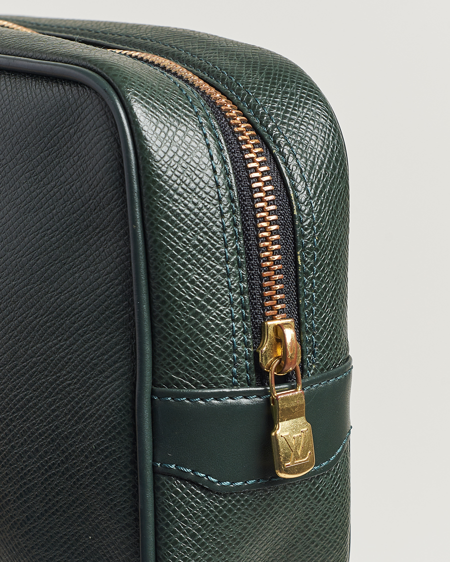 Herren | Louis Vuitton Pre-Owned Kaluga Washbag Green | Louis Vuitton Pre-Owned | Kaluga Washbag Green