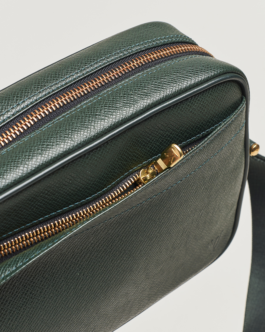 Herren | Louis Vuitton Pre-Owned Kaluga Washbag Green | Louis Vuitton Pre-Owned | Kaluga Washbag Green