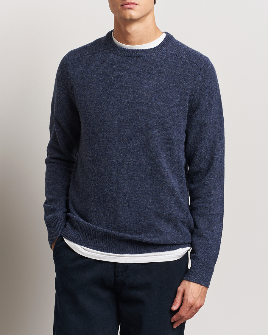 Herren | Pullover | A Day's March | Brodick Lambswool Sweater Navy