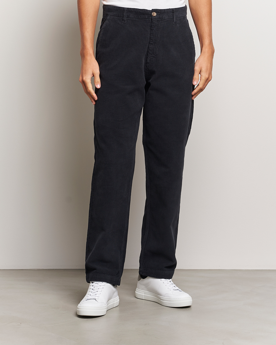Herren | Hosen | A Day's March | Redwood Corduroy Trousers Black