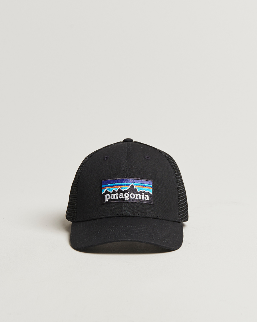 Herren | Hüte & Mützen | Patagonia | P-6 Logo LoPro Trucker Hat Black