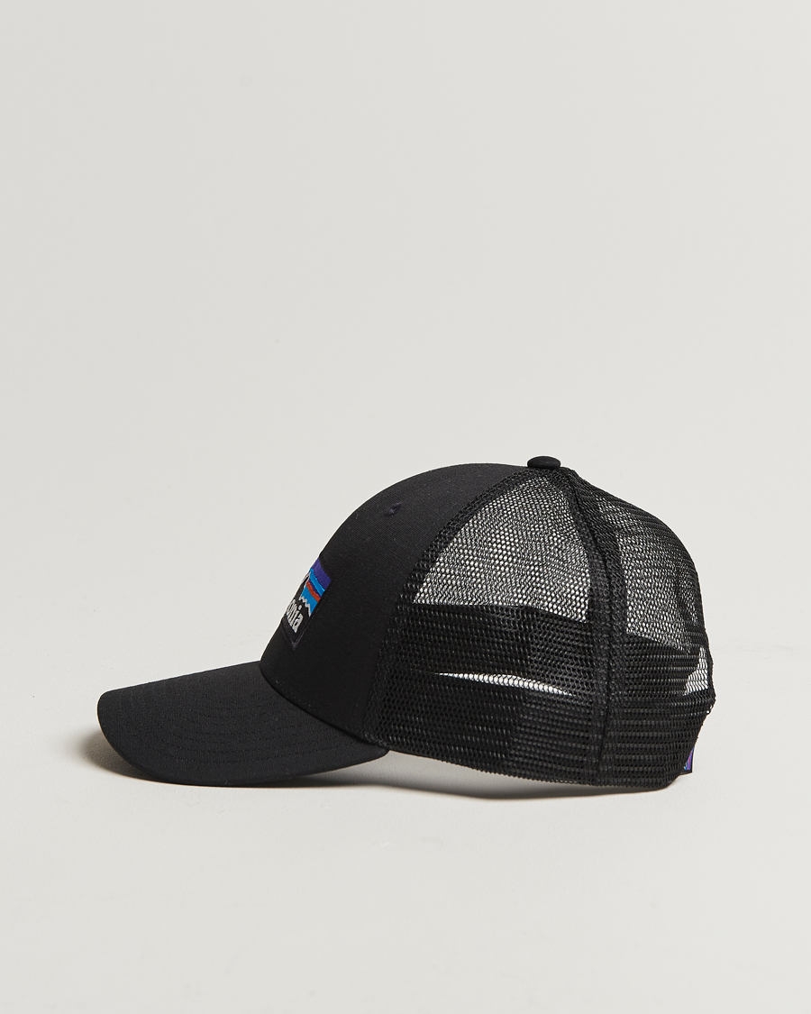Herren | Hüte & Mützen | Patagonia | P-6 Logo LoPro Trucker Hat Black