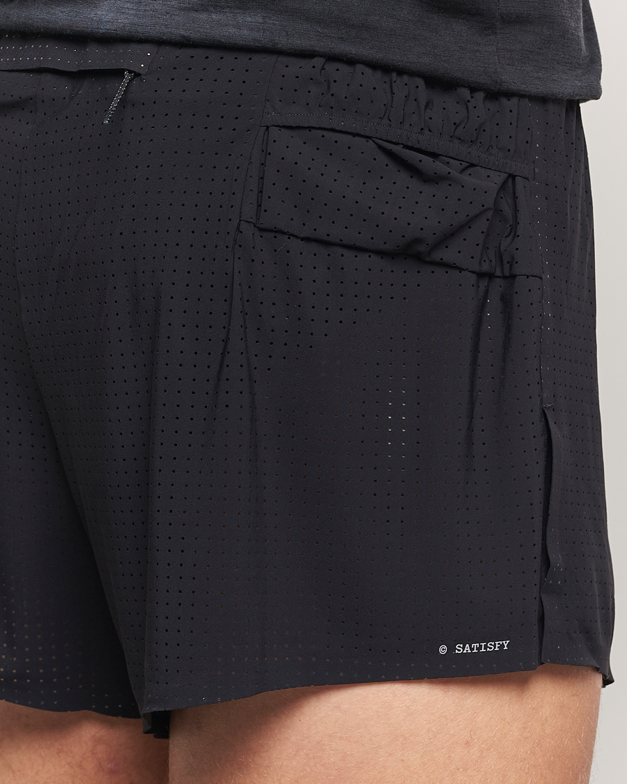 Herren | Shorts | Satisfy | Space-O 2.5 Distance Shorts Black