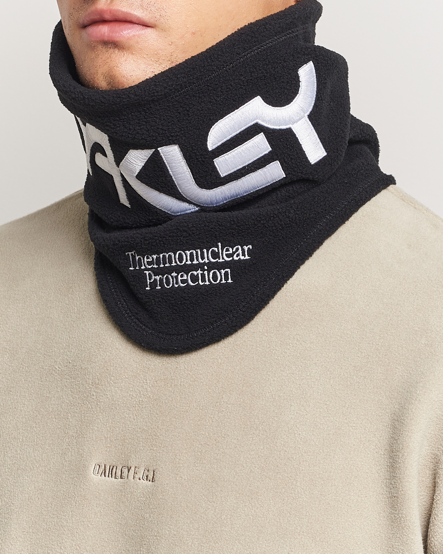 Herren | Oakley TNP Neck Gaiter Blackout | Oakley | TNP Neck Gaiter Blackout