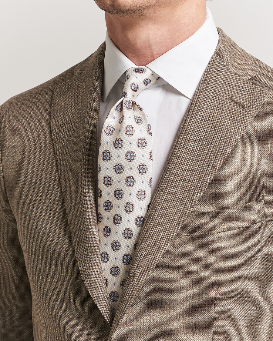 Herren | Amanda Christensen Silk Oxford Printed Flower 8cm Tie Cream | Amanda Christensen | Silk Oxford Printed Flower 8cm Tie Cream