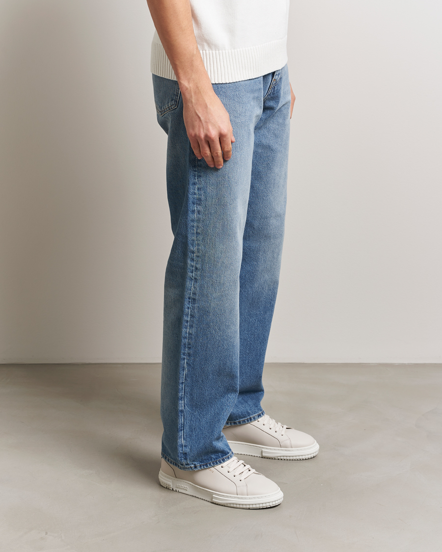 Herren | Axel Arigato Atlas Sneaker Off White/Dark Blue | Axel Arigato | Atlas Sneaker Off White/Dark Blue