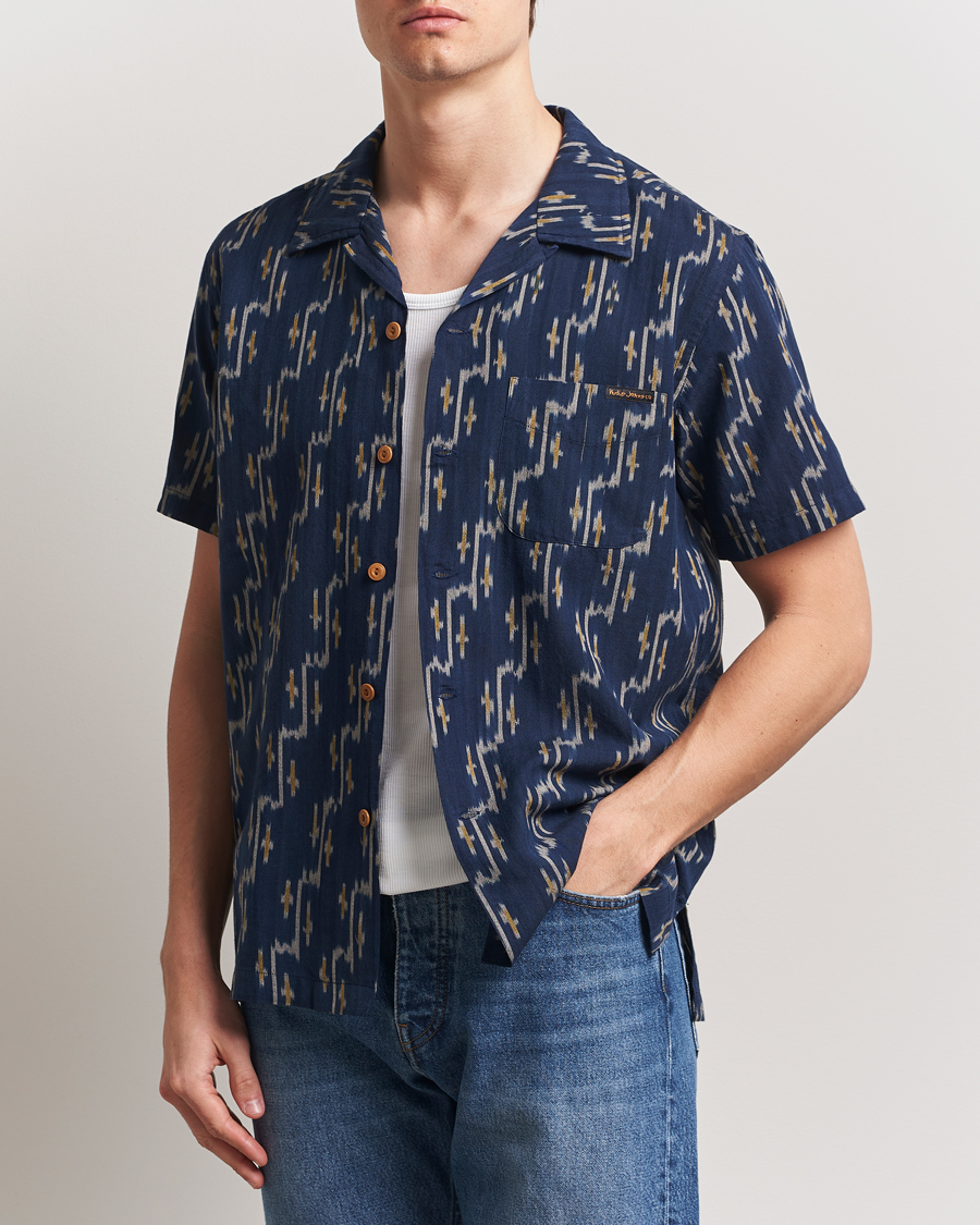 Herren | Hemden | Nudie Jeans | Arvid Printed Short Sleeve Shirt Blueberry