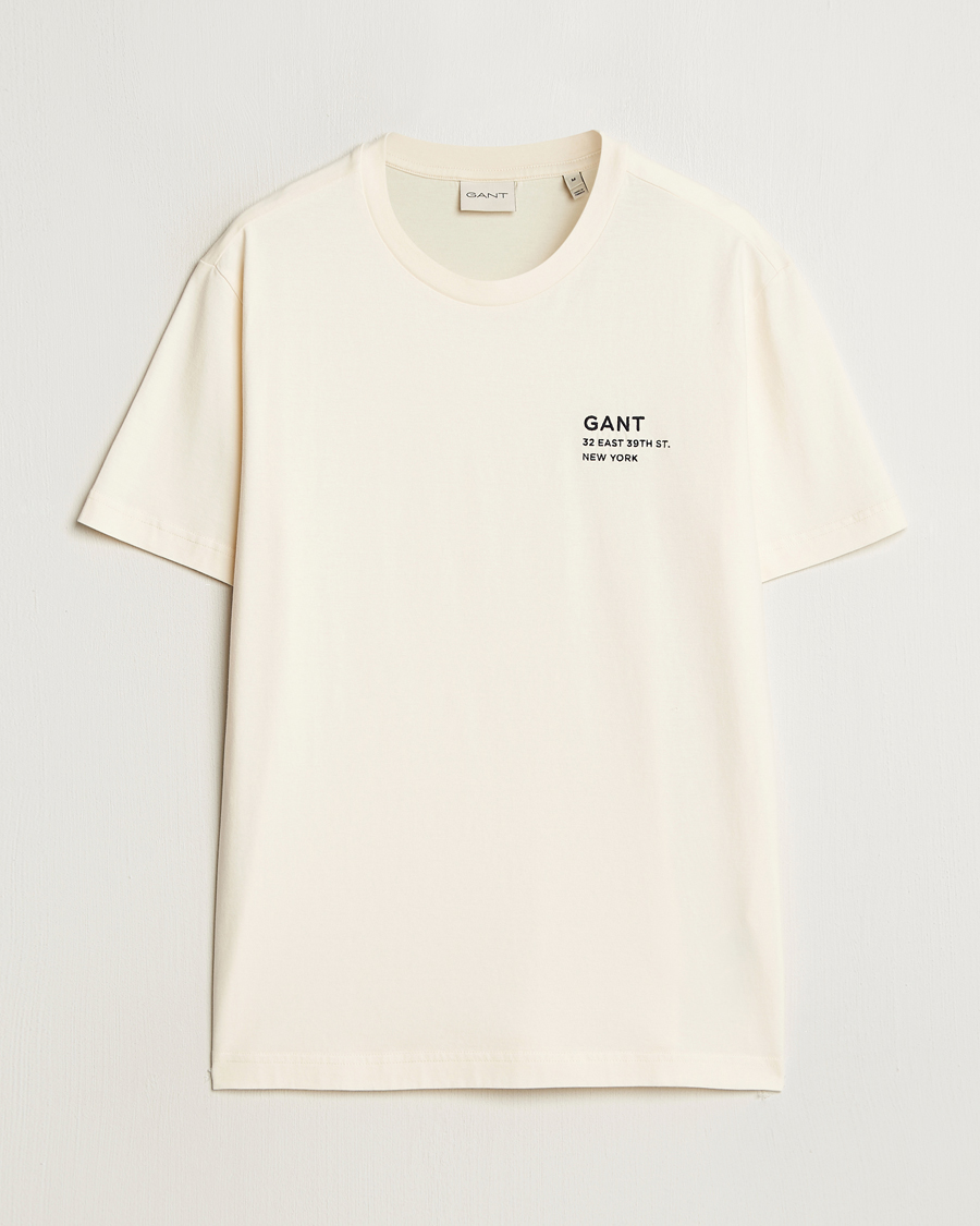 Herren | T-Shirts | GANT | Small Graphic Crew Neck T-Shirt Cream
