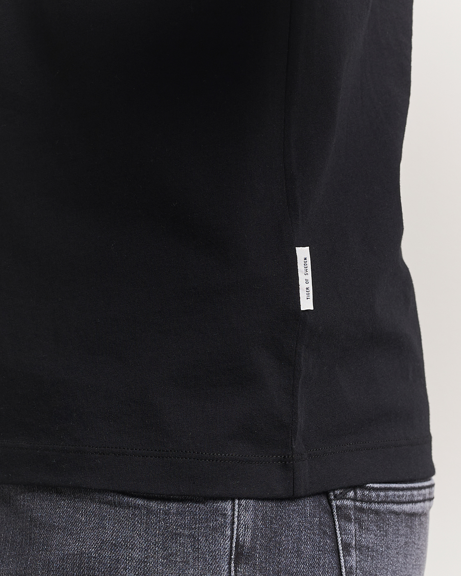Herren | T-Shirts | Tiger of Sweden | Dillan Crew Neck T-Shirt Black