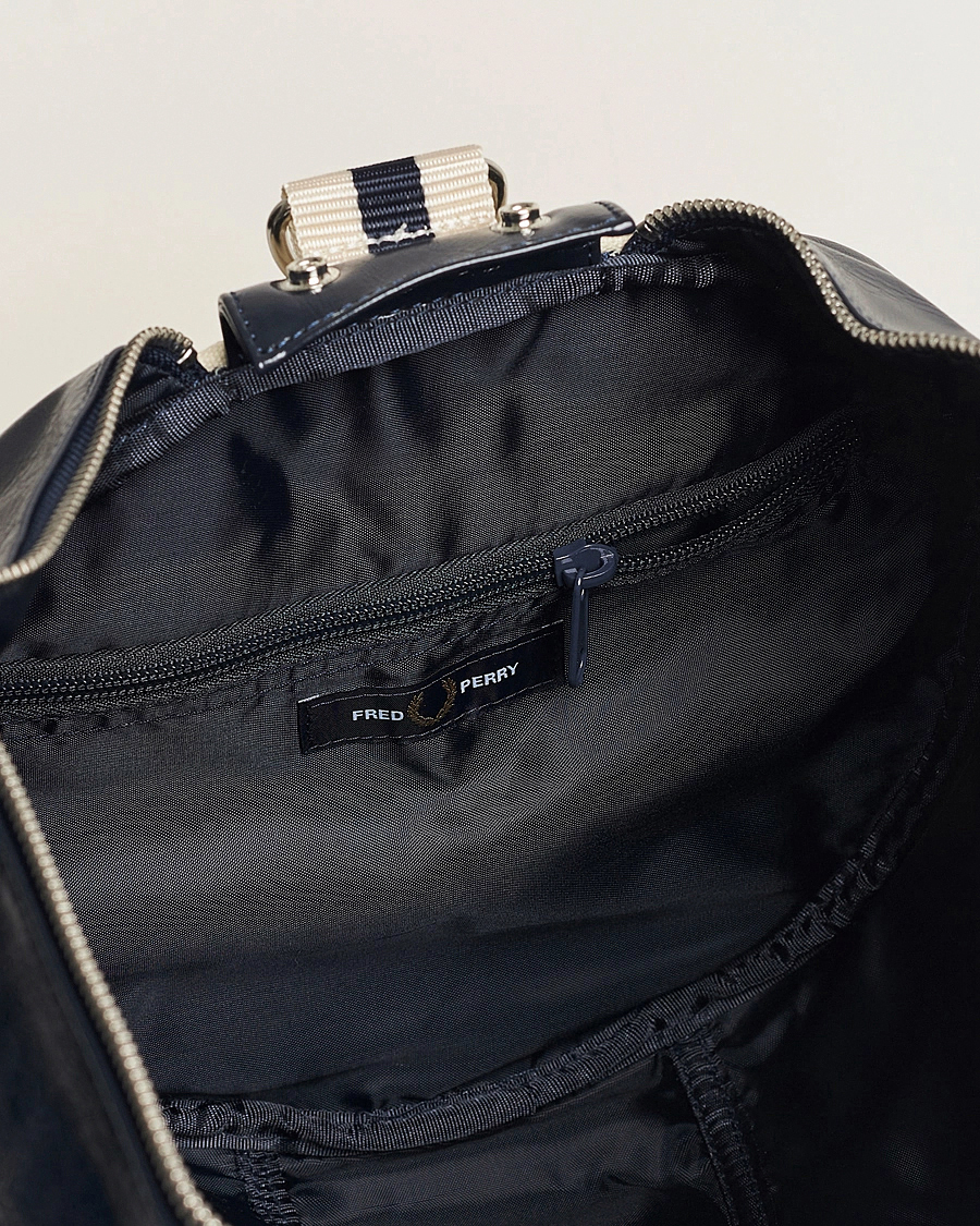Herren | Taschen | Fred Perry | Classic Barrel Bag Navy/Ecru