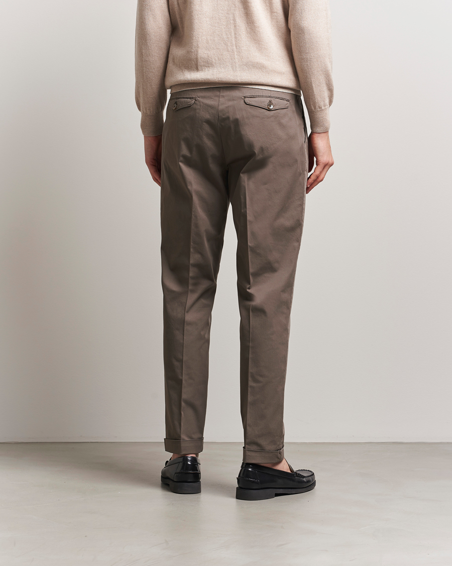 Herren | Hosen | Briglia 1949 | Easy Fit Pleated Cotton Stretch Chino Brown