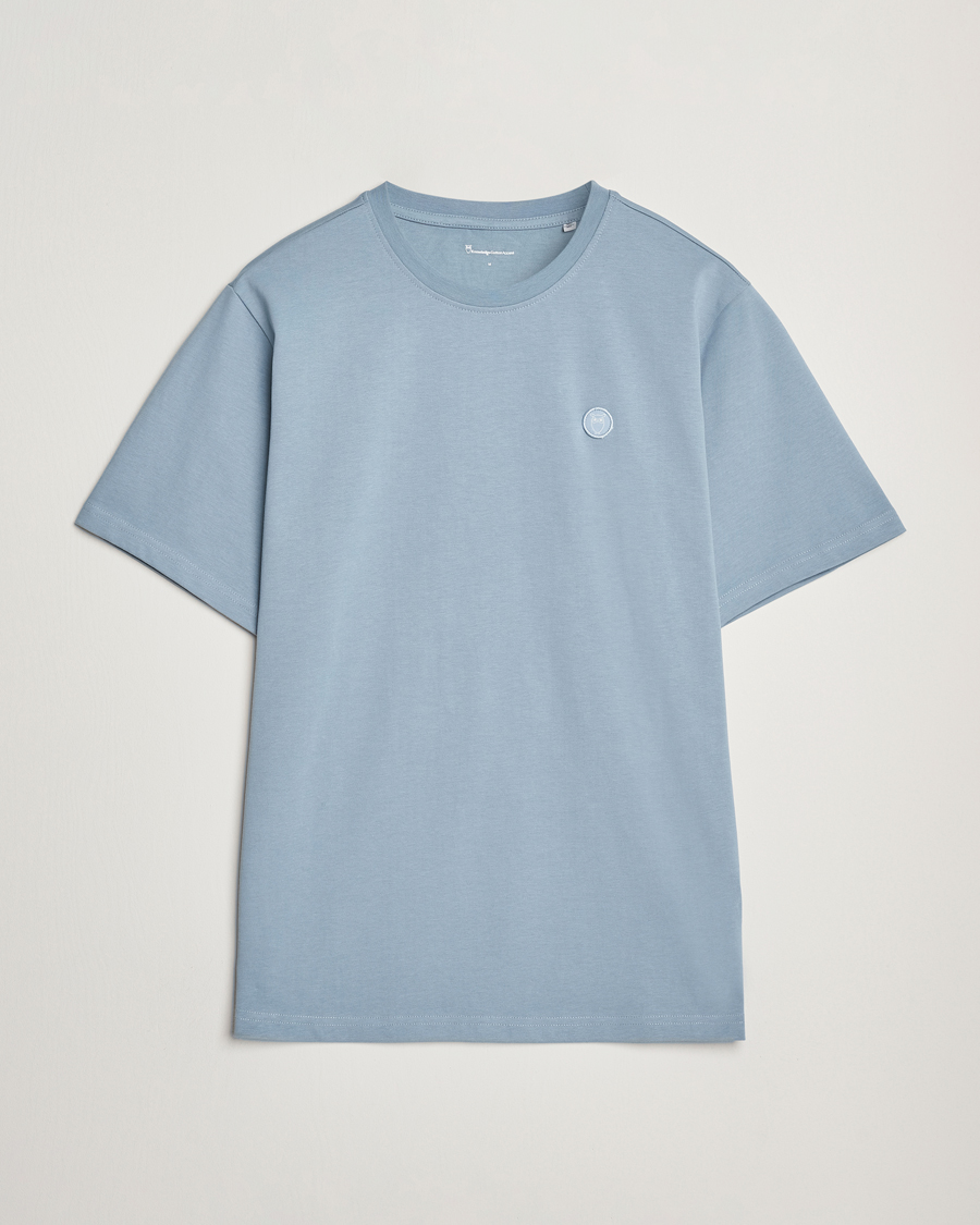 Herren | T-Shirts | KnowledgeCotton Apparel | Loake Badge T-Shirt Ashley Blue