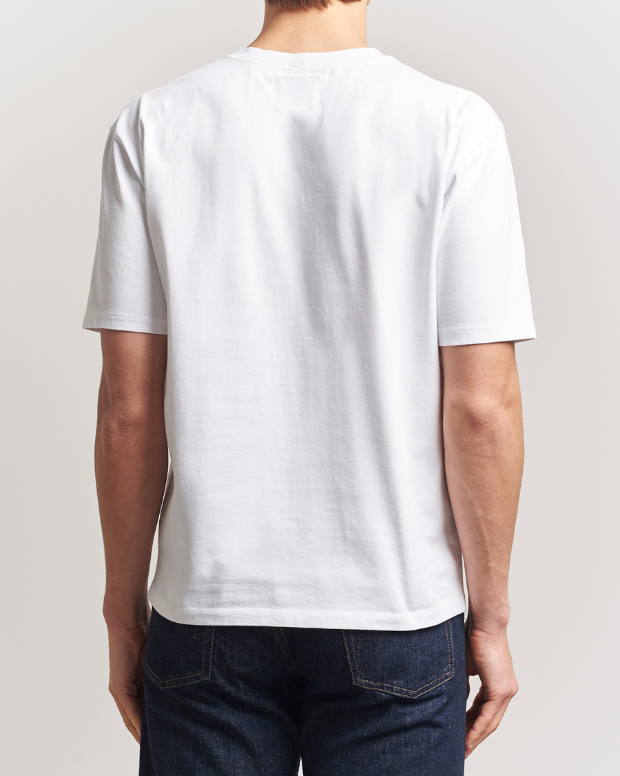 Herren | T-Shirts | Drake's | Elephant Graphic Print Hiking T-Shirt Ecru