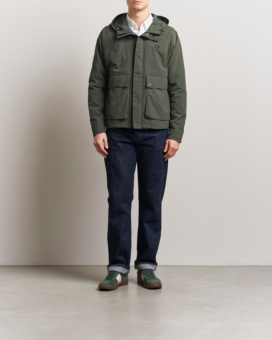 Herren | Jacken | Fred Perry | Cropped Hooded Fishing Parka Field Green