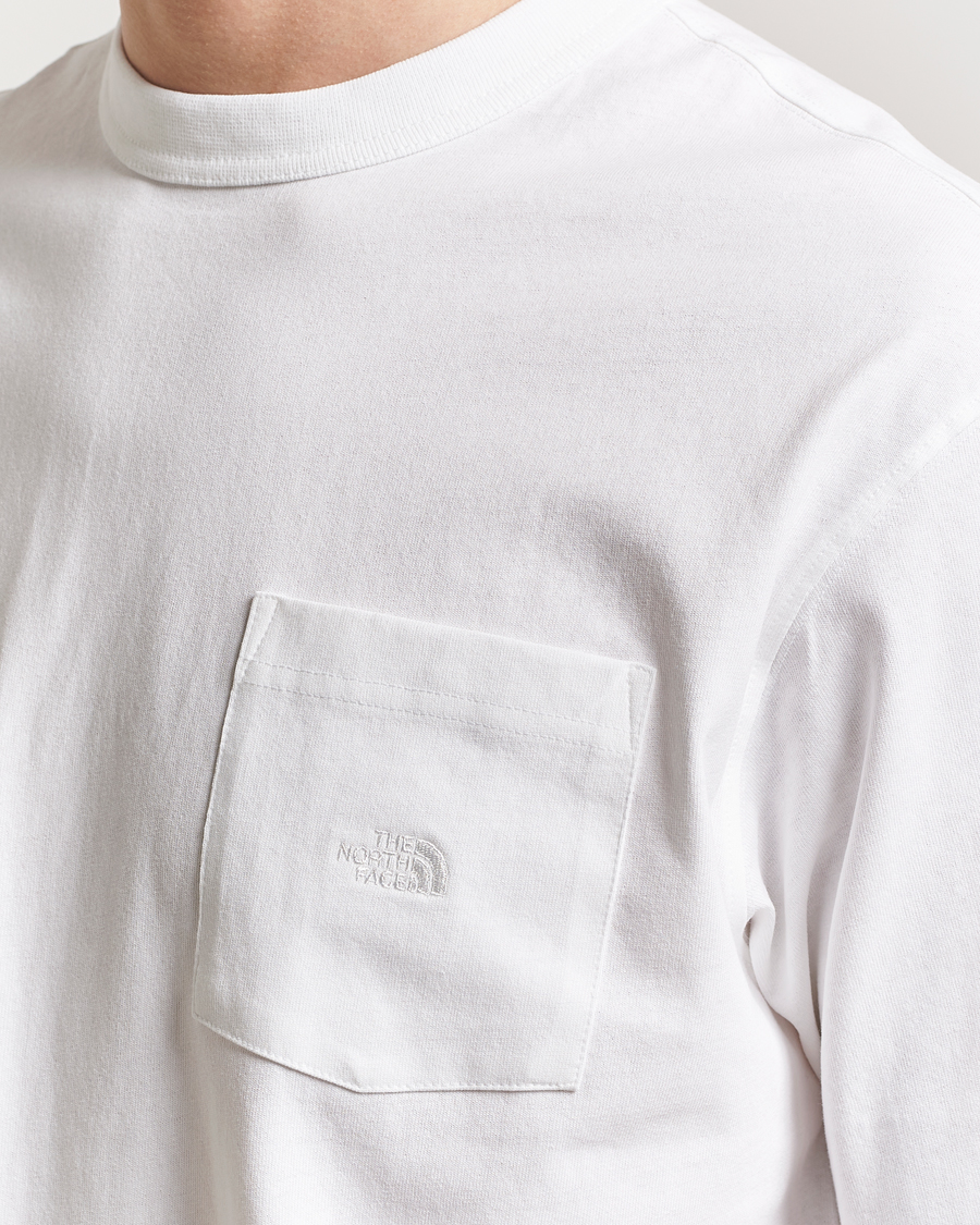 Herren | T-Shirts | The North Face | Relaxed Pocket T-Shirt White