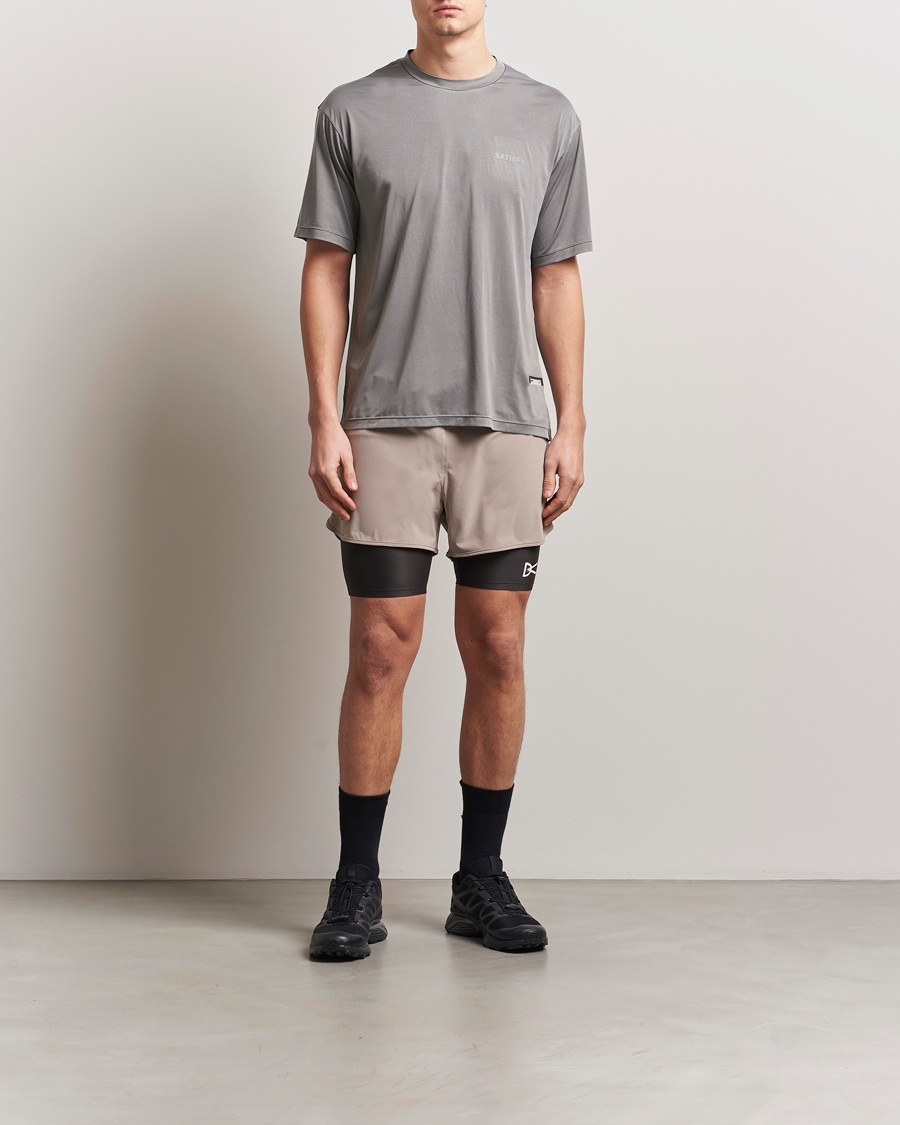 Herren | Shorts | District Vision | Layered Pocket Trail Shorts Khaki