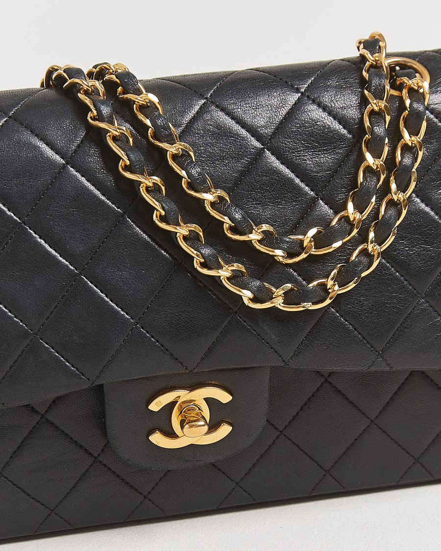 Herren | Chanel Pre-Owned Classic Medium Double Flap Bag Lambskin Black | Chanel Pre-Owned | Classic Medium Double Flap Bag Lambskin Black