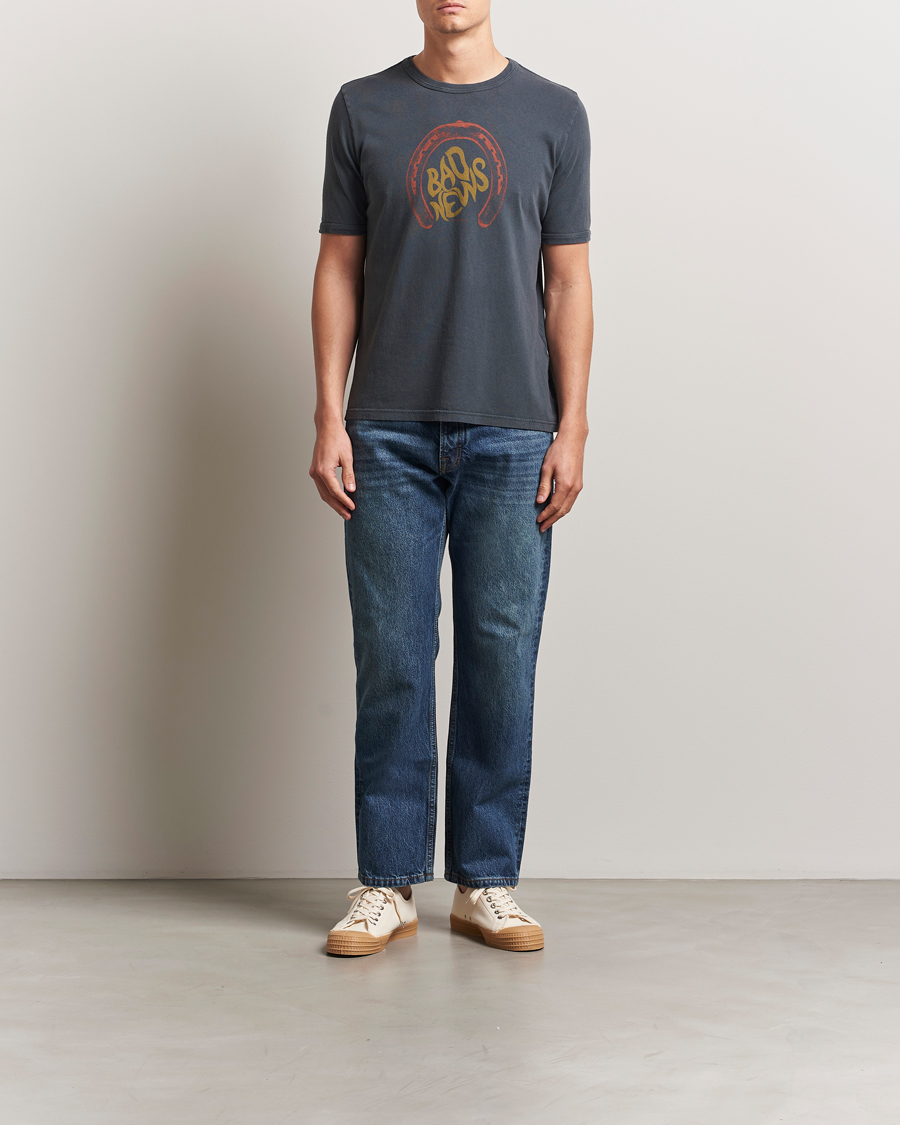 Herren | T-Shirts | Nudie Jeans | Ricky Bad News T-Shirt Antracite