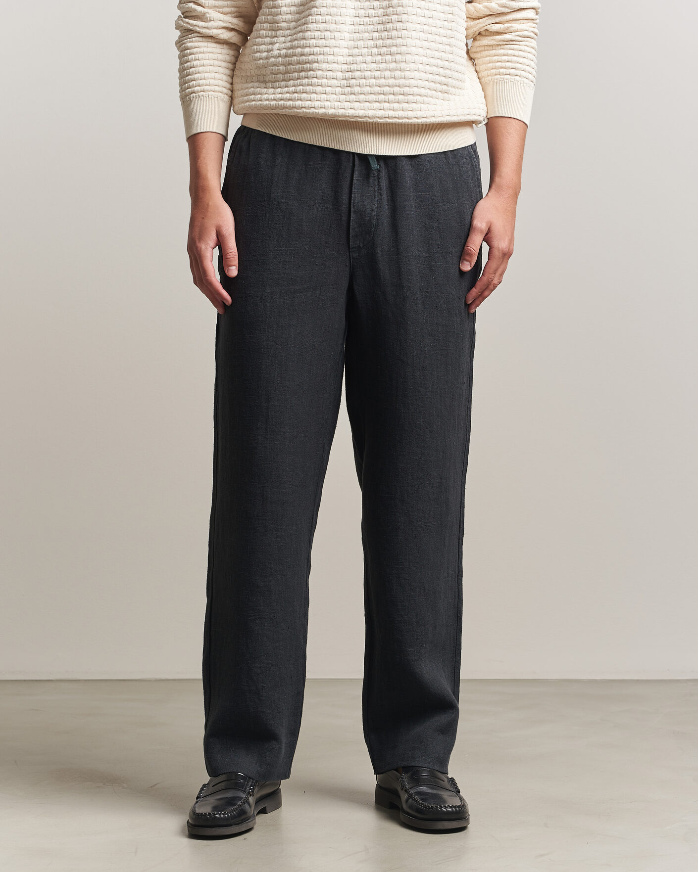 Herren | Hosen | A Day's March | Tamiat Linen Drawstring Trousers Black