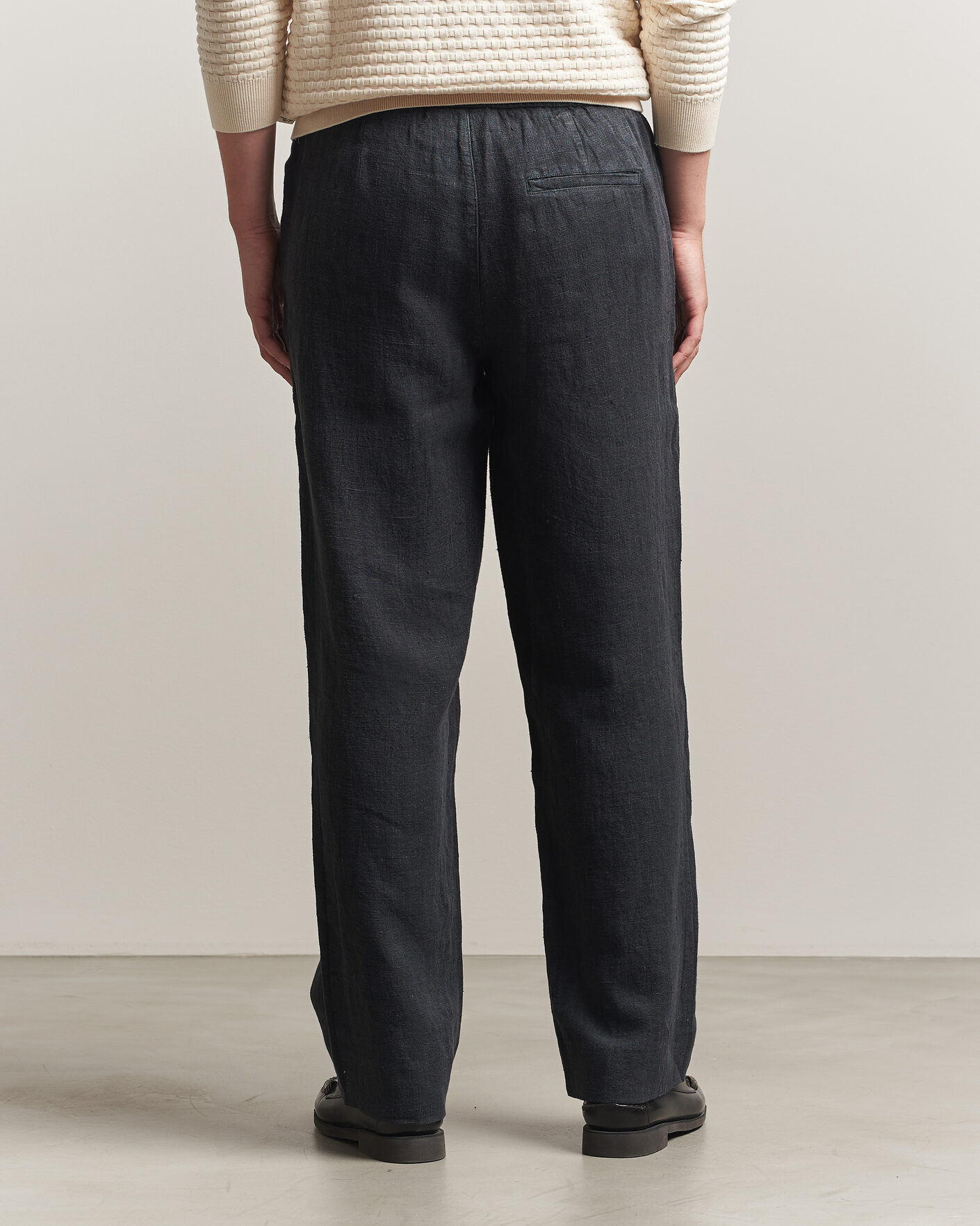 Herren | Hosen | A Day's March | Tamiat Linen Drawstring Trousers Black